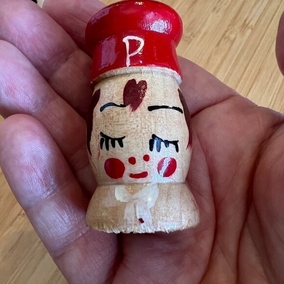 Salt and Pepper Shaker 2 inch Salty and Peppy Vintage 1950s Wood Set Japan - Picture 11 of 13